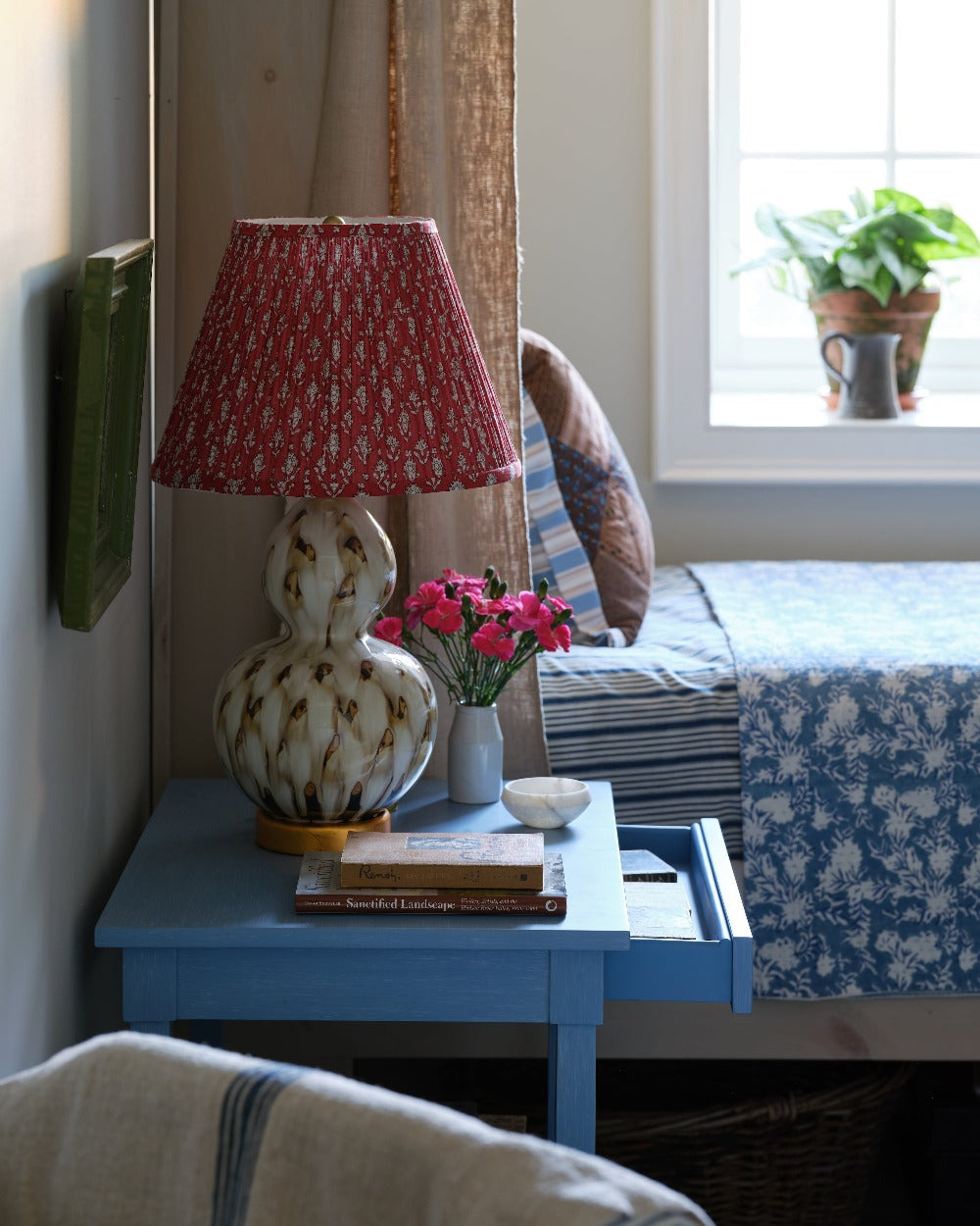 Small brown Pheasant Feather ceramic lamp with gold base by Bunny Williams Home