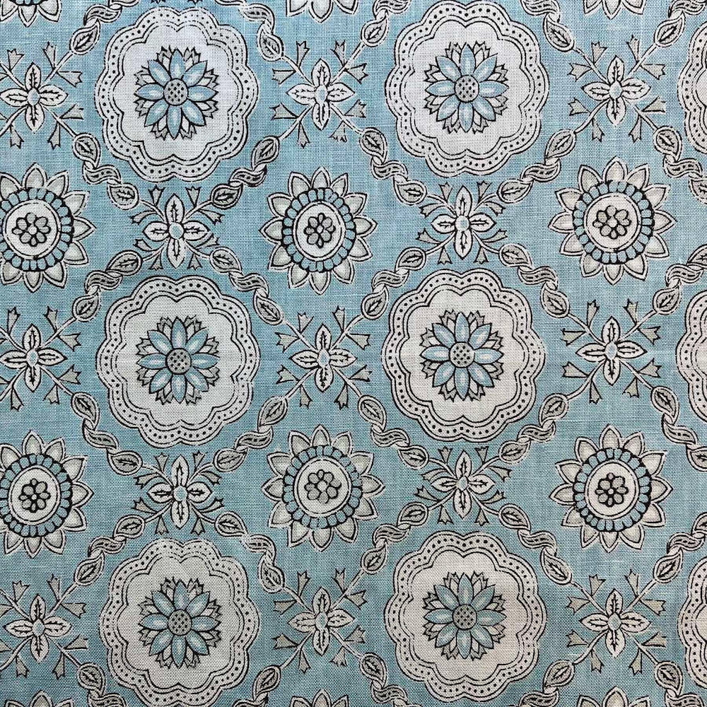 Toldeo on Linen | CG - Bleu de Chine