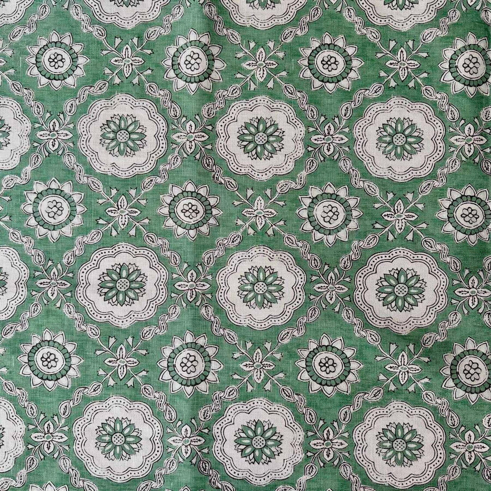 Toldeo on Linen | CG - Lichen