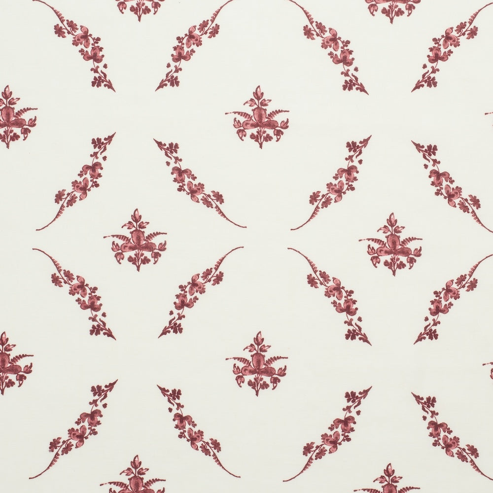 Trifolium Wreath | IN - Raspberry on Ivory