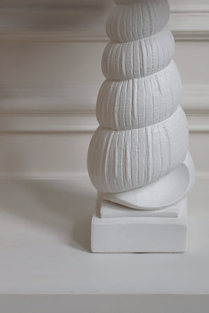 Spire Shell Table Lamp