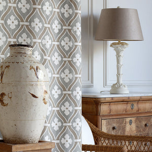 Roche Palm Table Lamp