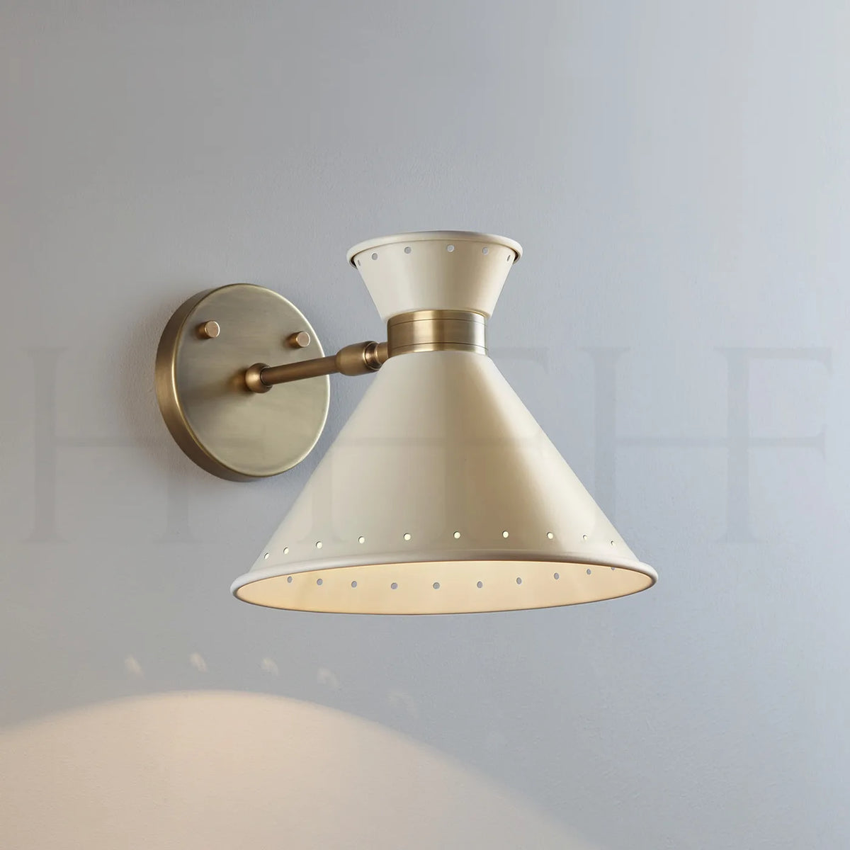 Tom Wall Light
